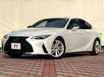 2020 Lexus IS