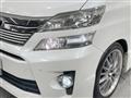 2013 Toyota Vellfire