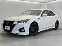 2016 Toyota Crown Hybrid