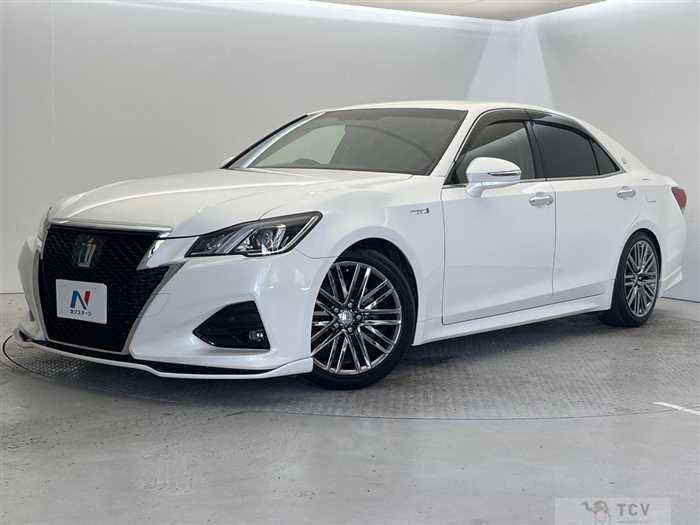 2015 Toyota Crown Hybrid