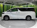 2021 Toyota Alphard Hybrid