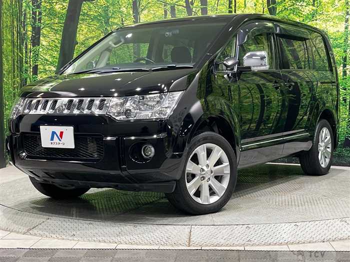 2017 Mitsubishi Delica D5