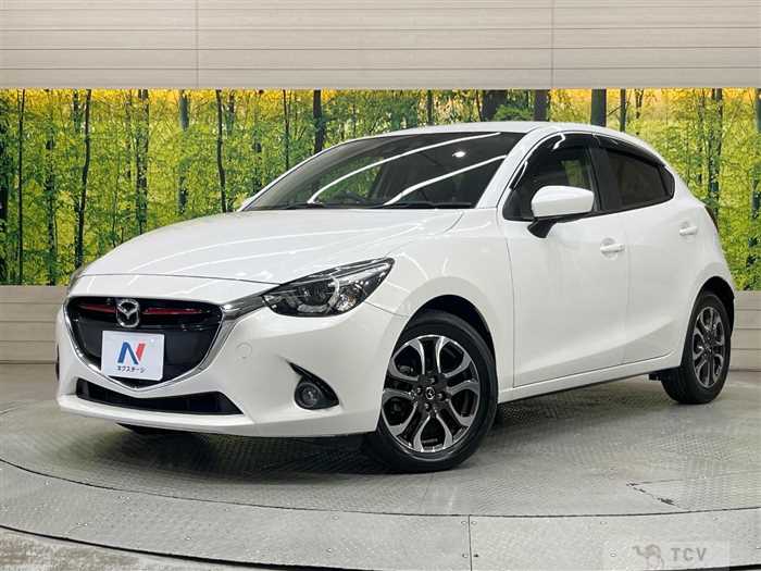 2016 Mazda Demio