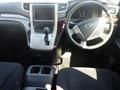 2013 Toyota Alphard G
