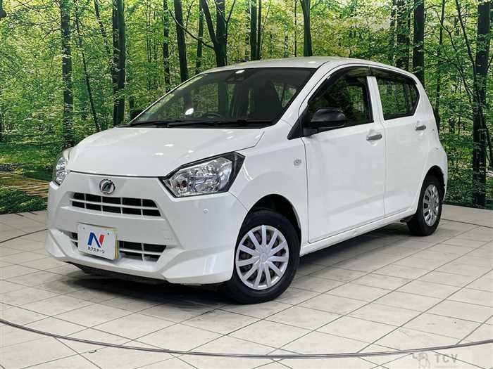 2017 Daihatsu Mira Es