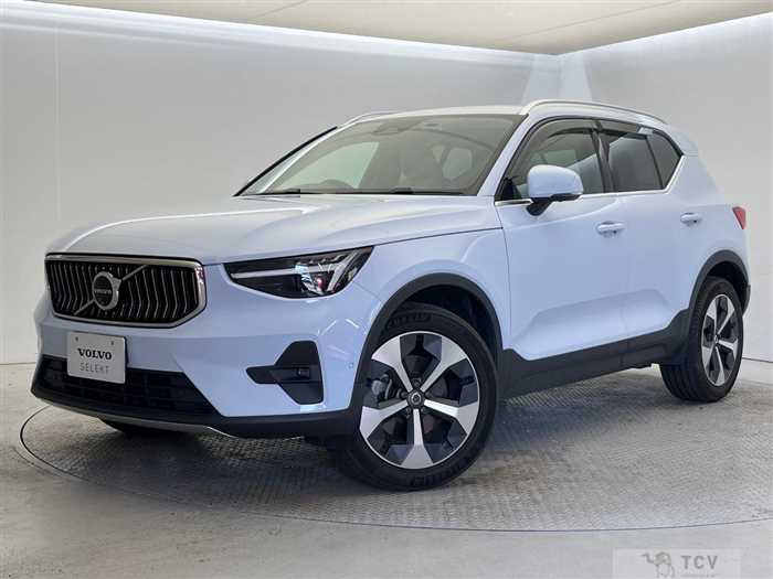 2023 Volvo XC40