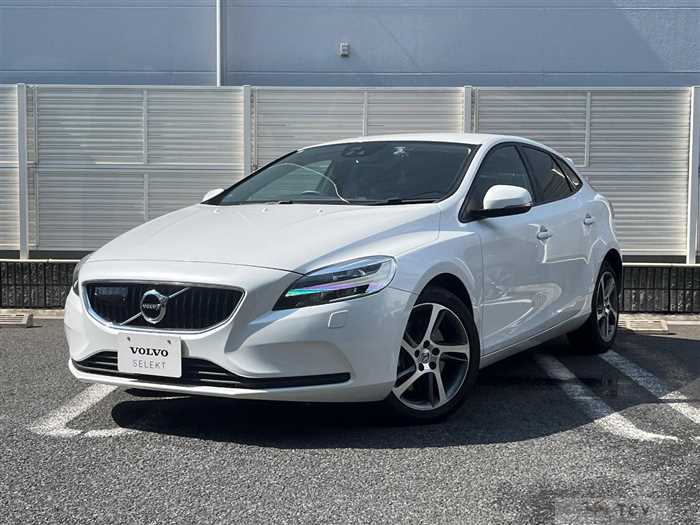 2017 Volvo V40