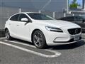 2017 Volvo V40