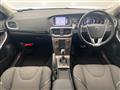 2018 Volvo V40