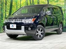 2010 Mitsubishi Delica D5
