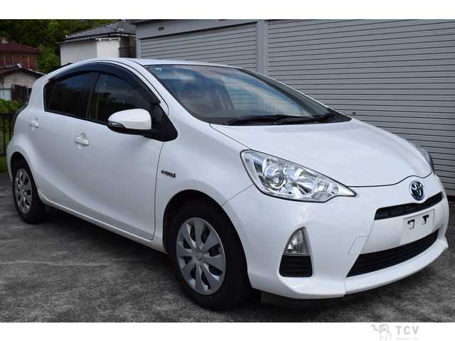 2013 Toyota AQUA