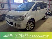 2011 Mitsubishi Delica D5