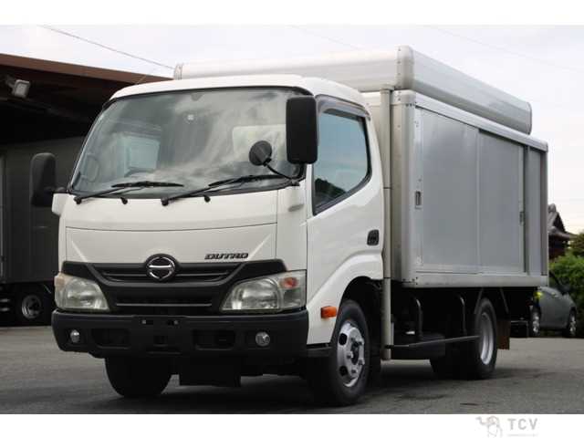 2013 Hino Dutro
