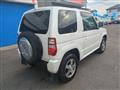 2009 Nissan KIX