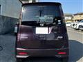 2012 Nissan ROOX