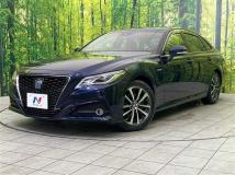 2019 Toyota Crown Hybrid