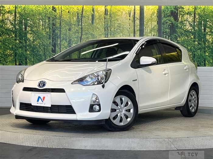 2013 Toyota AQUA