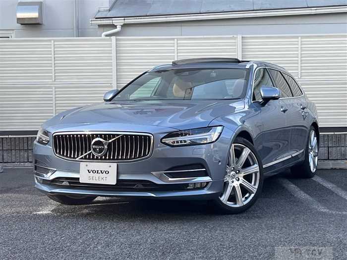 2017 Volvo V90