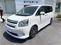 2010 Toyota Noah