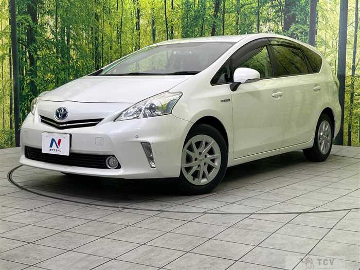 2013 Toyota PRIUS α