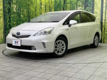 2013 Toyota PRIUS α