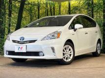 2012 Toyota PRIUS α