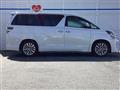 2013 Toyota Vellfire
