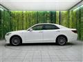 2013 Toyota Crown Hybrid