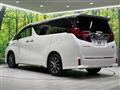2017 Toyota Alphard Hybrid