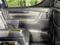 2022 Toyota Alphard Hybrid
