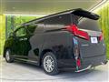 2022 Toyota Alphard Hybrid