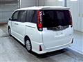 2016 Toyota Noah