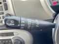 2005 Daihatsu Miragino