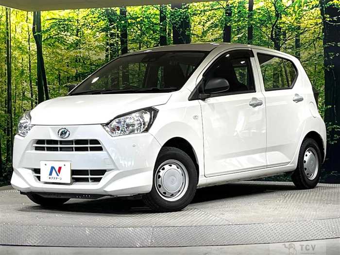 2018 Daihatsu Mira Es