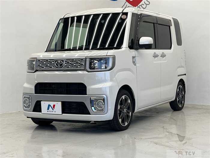 2016 Toyota PIXIS MEGA