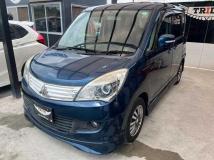 2011 Mitsubishi Delica