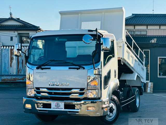 2017 Isuzu Isuzu Others