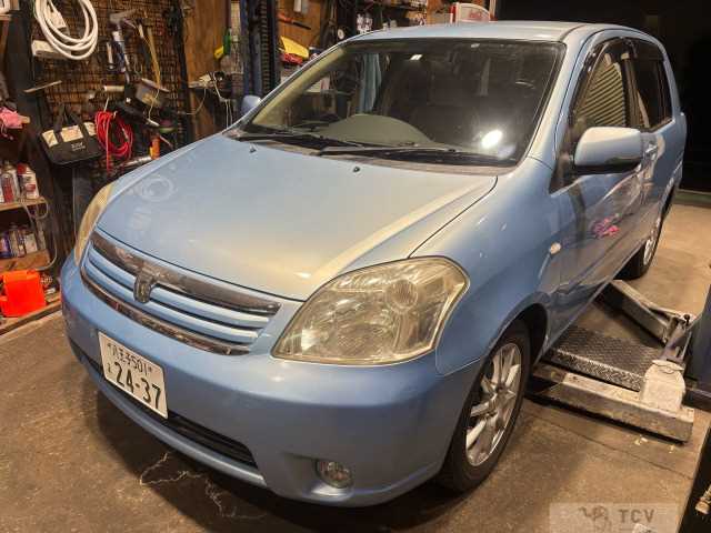 2006 Toyota Raum