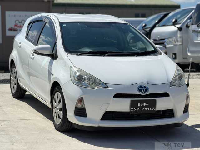 2012 Toyota AQUA