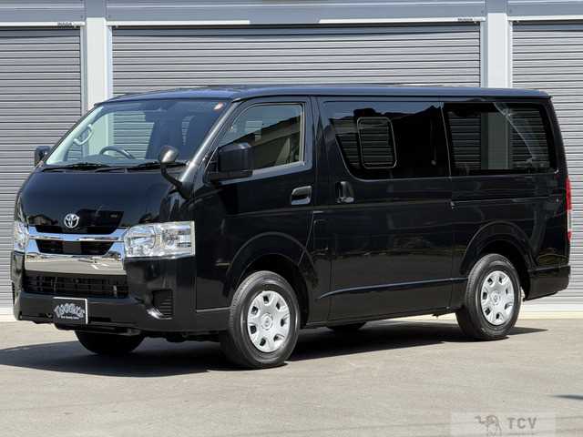 2022 Toyota Hiace Van