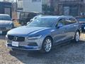 2017 Volvo V90