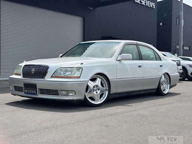 2004 Toyota Crown Majesta