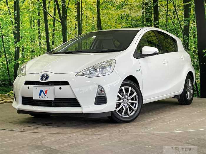 2012 Toyota AQUA