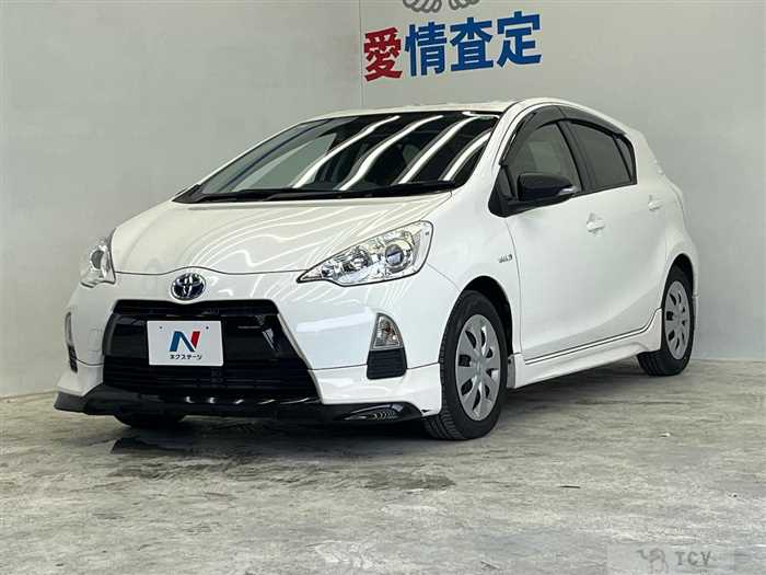 2013 Toyota AQUA