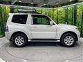 2017 Mitsubishi Pajero