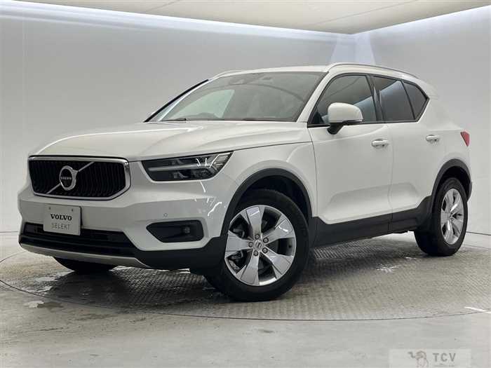 2022 Volvo XC40