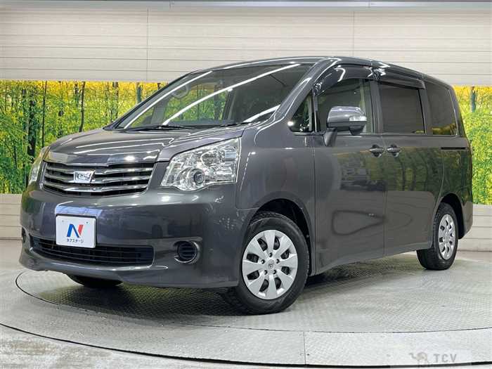 2013 Toyota Noah