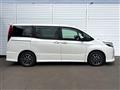2017 Toyota Noah