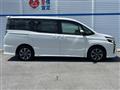2017 Toyota Voxy