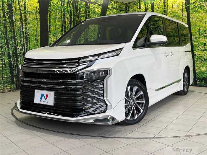 2022 Toyota Voxy